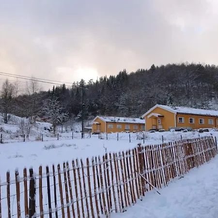 Hostel Fosseland Gjestegard *