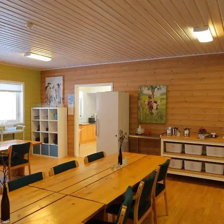 Fosseland Gjestegård Vandrerhjem *