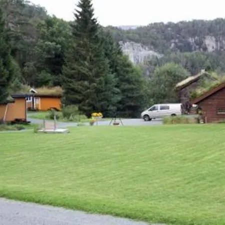 Fosseland Gjestegård Vandrerhjem *